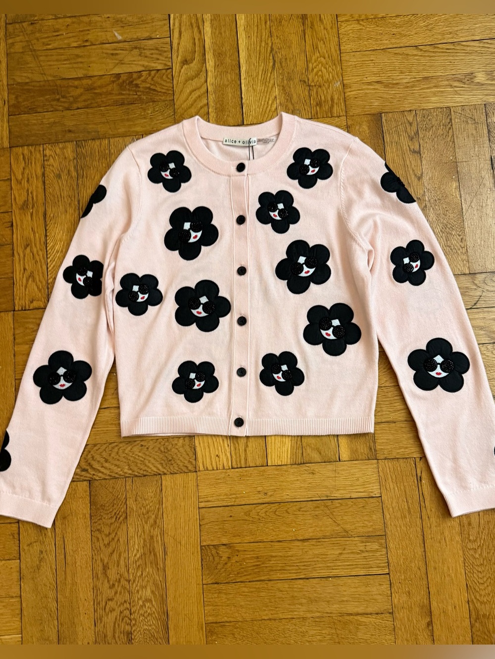 Alice + Olivia
Ruthy Flower Stace Face Cardigan  in English rose - Picture 6 of 14